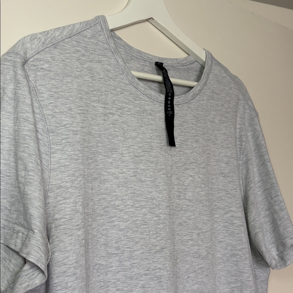 NEW Lululemon 5 Year Basic Tee Heathered Core Ultra Light Grey large Pima Cotton - Picture 9 of 9